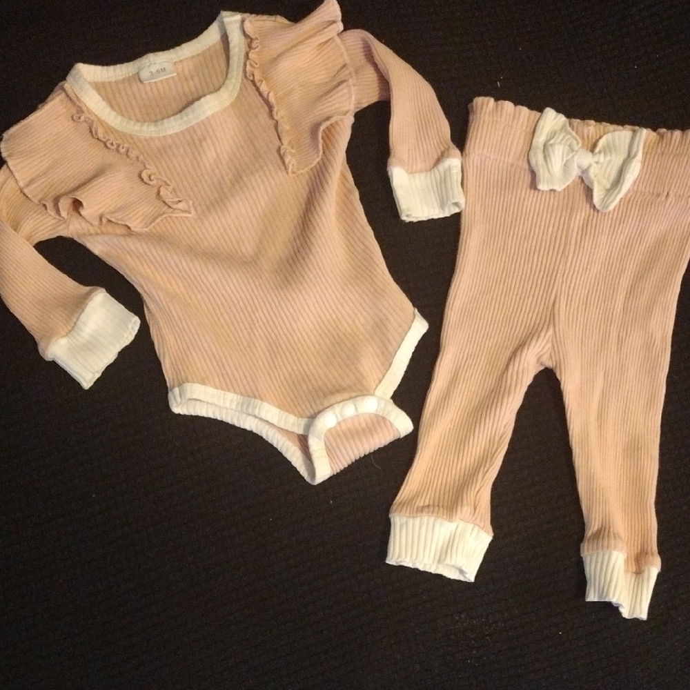 Pink Ribbed Baby Outfit Set - Picture 1 of 5